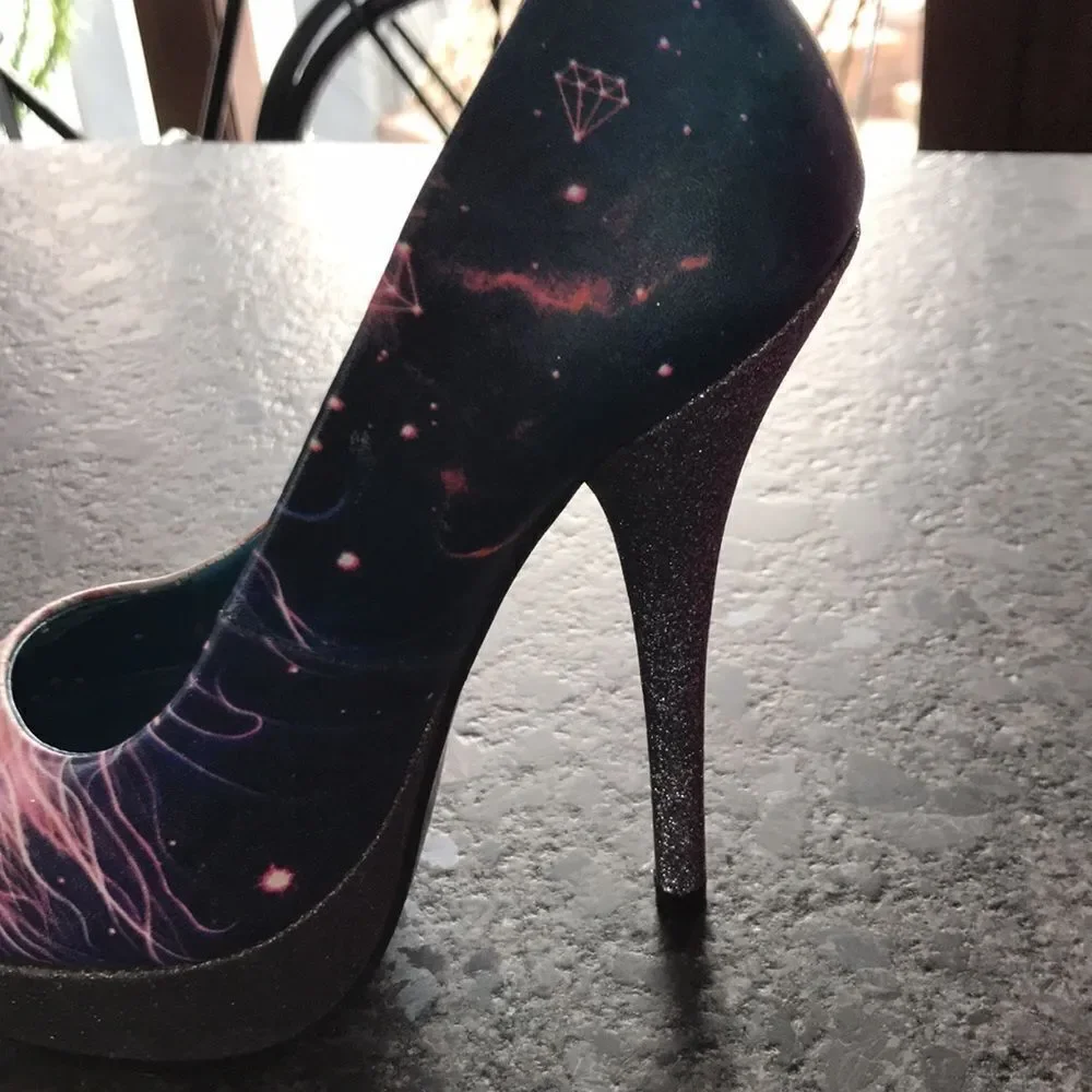 🌈Iron Fist Unicorn Platforms with rainbows 🌈 🌈 and diamonds 💎 💎 oh my! New
